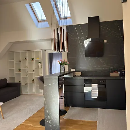 아파트 Luxury Titova Street Sarajevo-city Center 사라예보