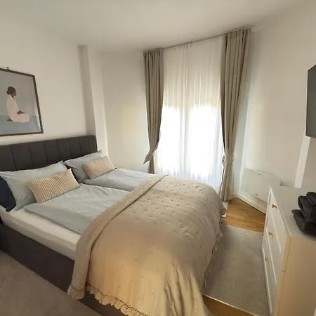 Luxury Titova Street Sarajevo-city Center *